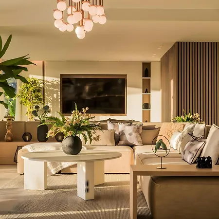 11 Sunset Villa